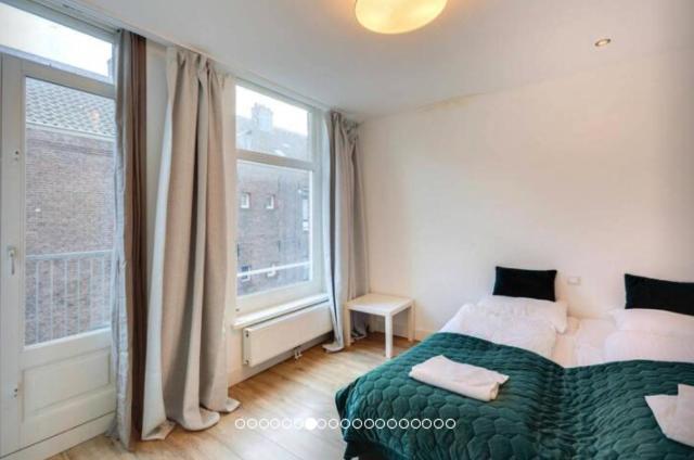 Luxurious Canalview Apt With Patio City Centre Amsterdam Eksteriør bilde